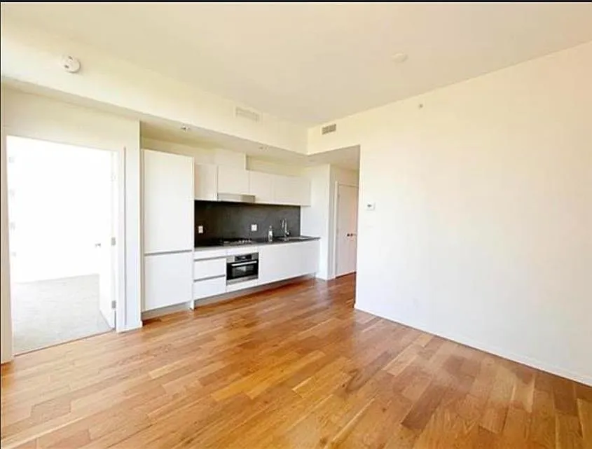 1 bed, 524 sqft, $2,200 — Photo 2