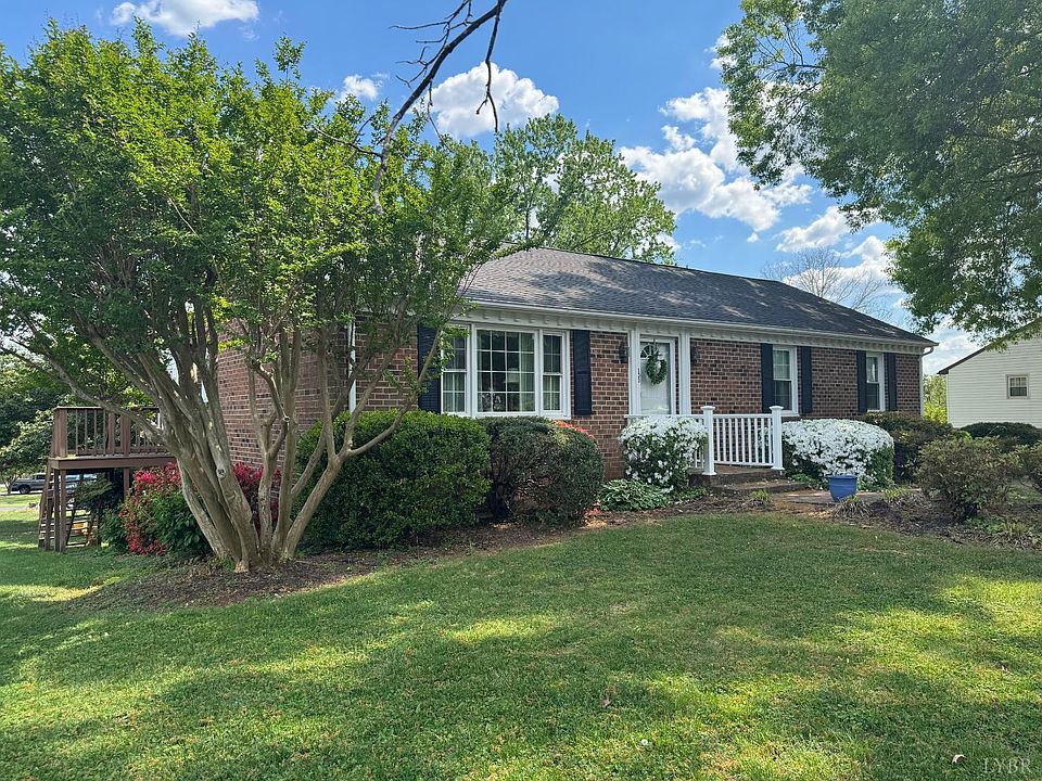 2nd image of 103 Old Post Rd