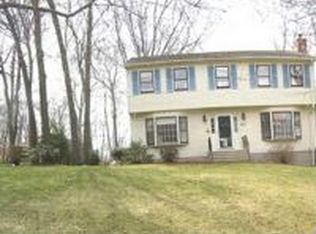 121 Settlers Farm Rd, Monroe, CT 06468