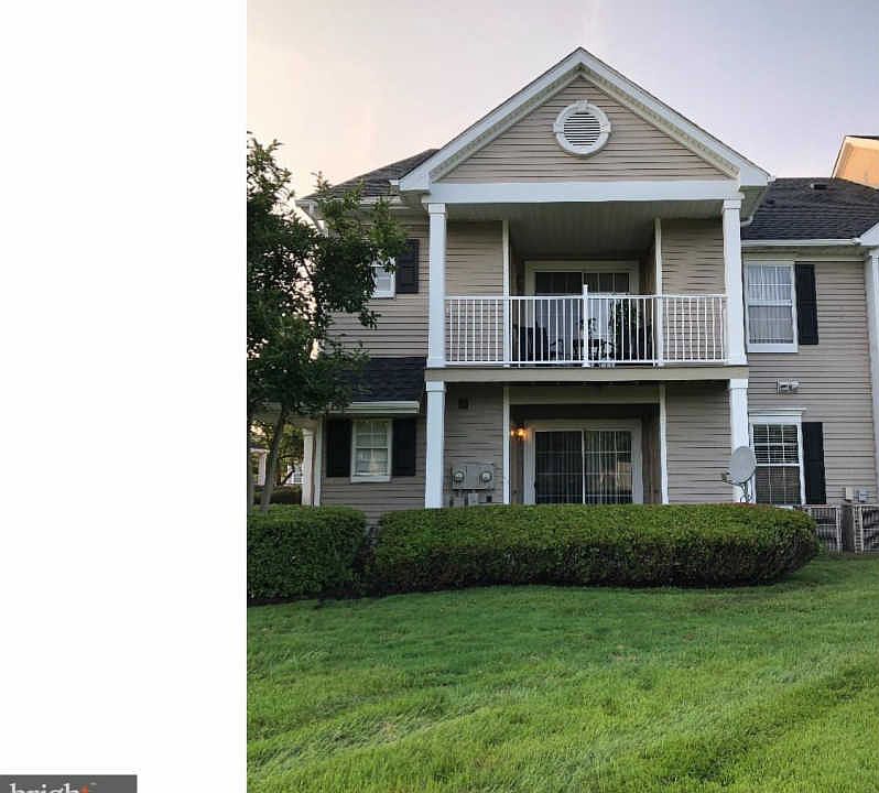 1st image of 1005 Saxony Dr #A