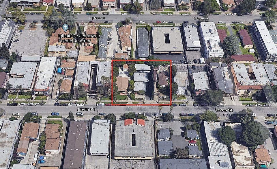 2nd image of 14809 Erwin St