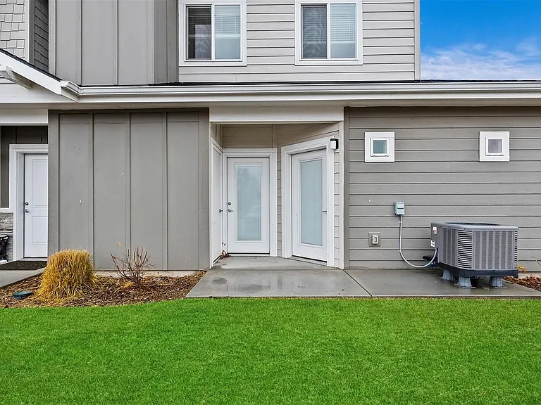 White Hawk Townhomes — Photo 105