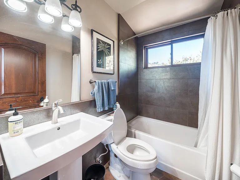 4516 Resmar Rd — Photo 7