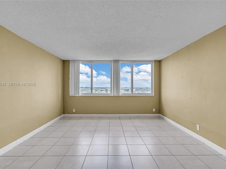 9143 SW 77th Ave #B802 — Photo 10