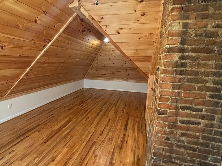 955 N Chase St — Photo 16