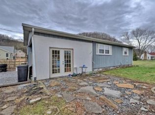 114 Rainbolt Ln, Elizabethton, TN 37643