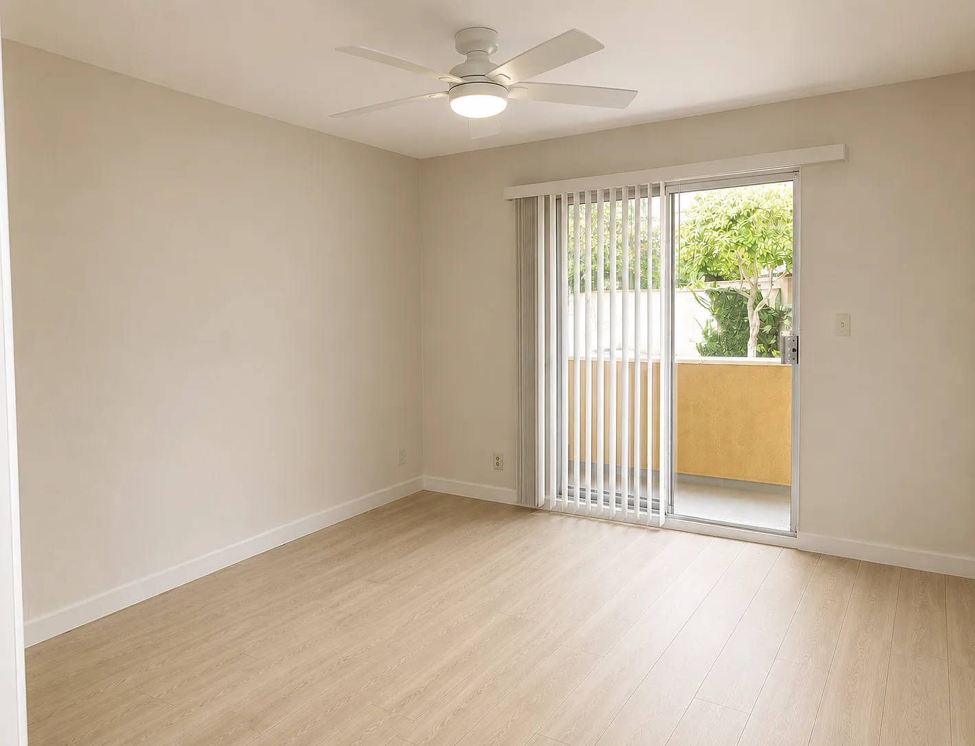 2 bed, 1100 sqft, $3,695 — Photo 3