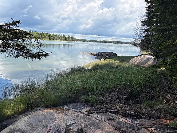 3rd image of 86 Back Shore Road
