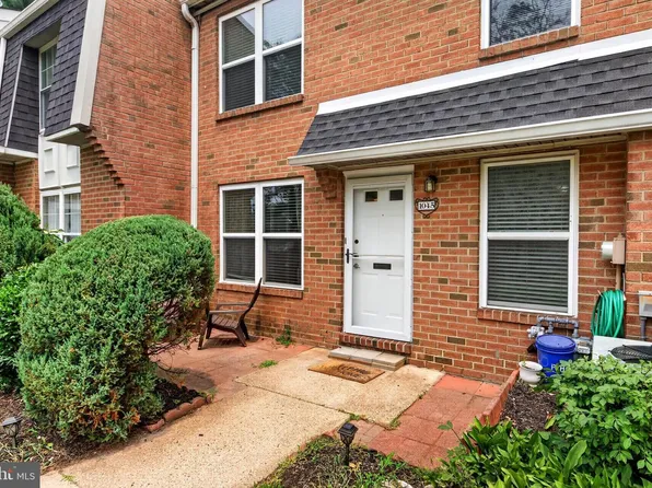 1045 Harbour Dr, Palmyra, NJ 08065