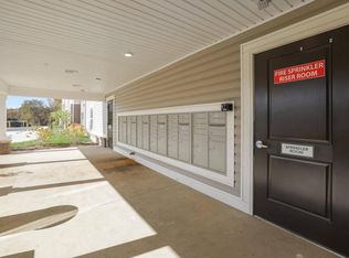 9309 State St #318, Athens, OH 45701