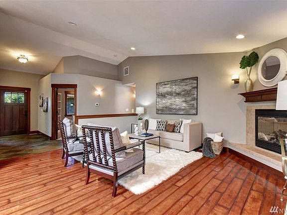 5th image of 18632 79th St NE
