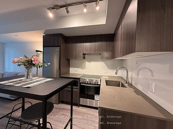 3rd image of 395 Bloor St E #1603