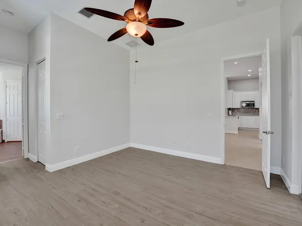 120 Glencullen Circle, Jupiter, FL 33458