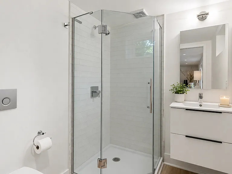 81 Hildreth Pl — Photo 12
