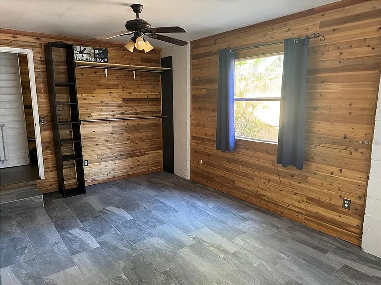 1810 Washington Ave — Photo 6
