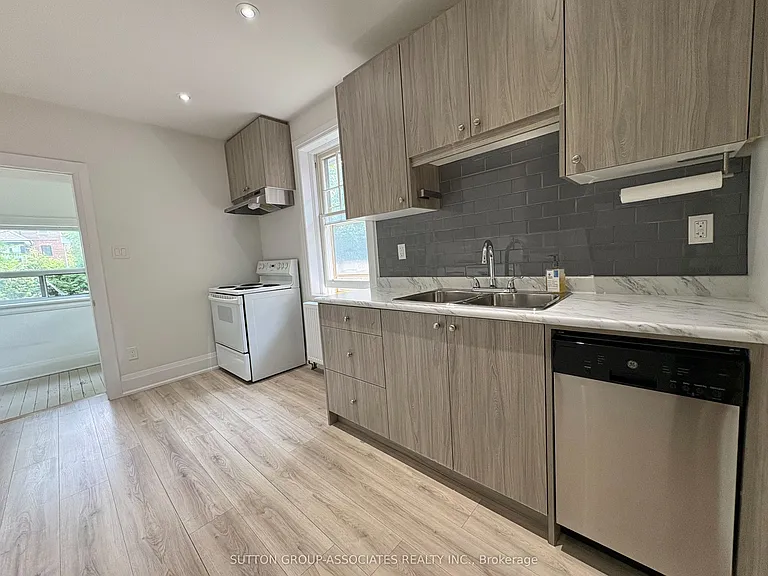 191 Arlington Ave #UPPER — Photo 8