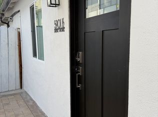 5901 Encino Ave #1/2, Encino, CA 91316