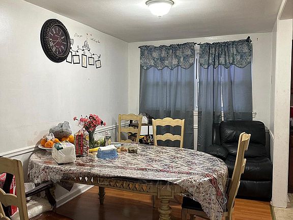 4th image of 6423 Eastwood St