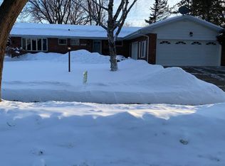 5213 Knightsbridge Rd, Madison, WI 53714