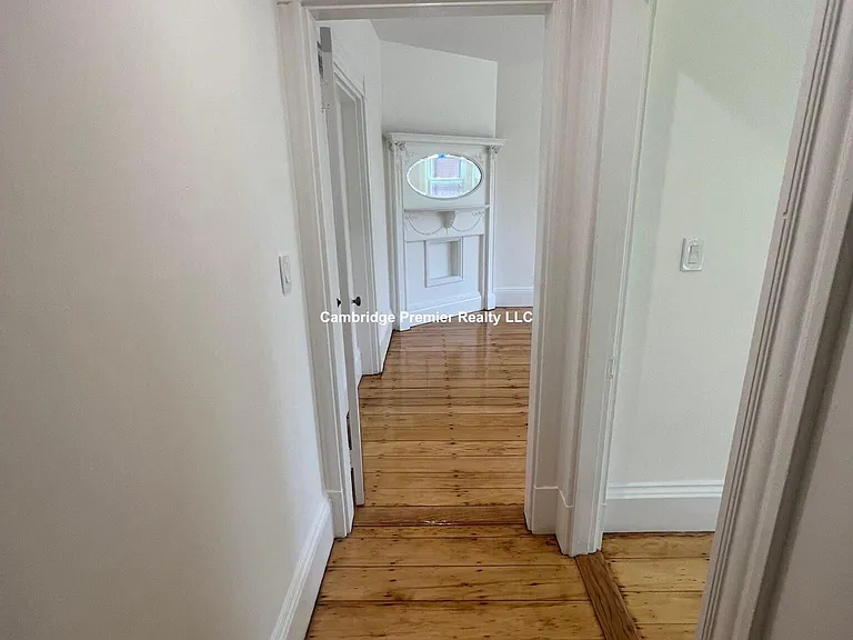 1427 Cambridge St #4 — Photo 6