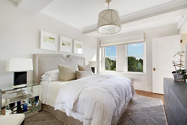 Sold by Corcoran | media 7