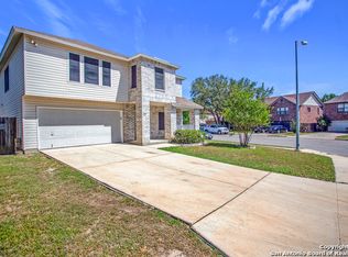 402 Diver Pt, San Antonio, TX 78253