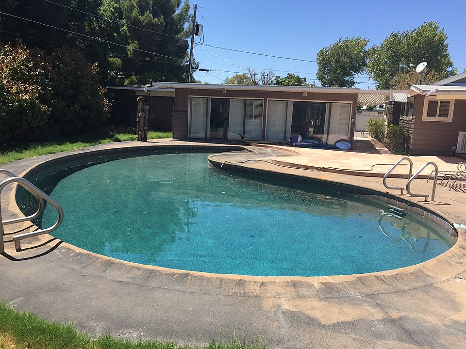 1st image of 5665 Annie Oakley Dr