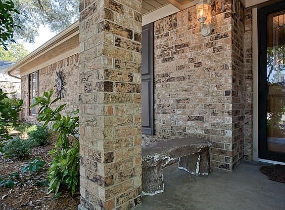 3rd image of 2410 Creekdale Dr