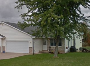 W7062 Maple Terrace Rd, Greenville, WI 54942