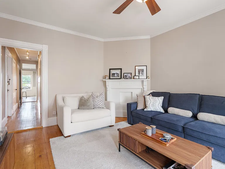 639 E 7th St #3 — Photo 5