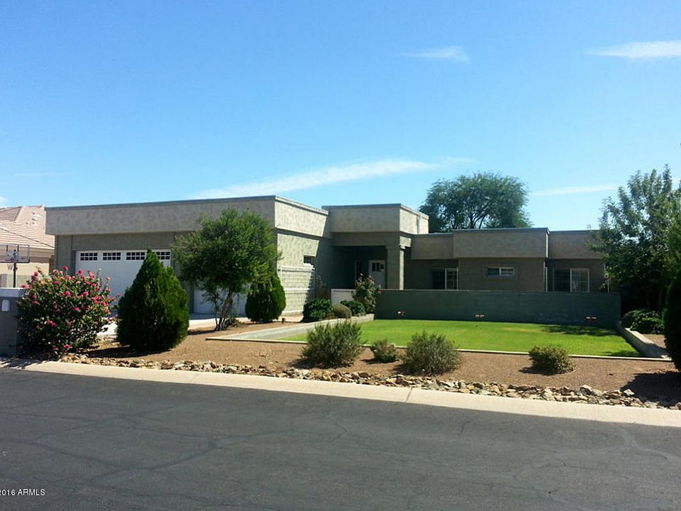 1st image of 8421 W Foothill Dr