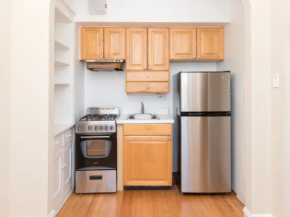 1157 W. Diversey, 1157 W Diversey Pkwy, Chicago, IL 60614