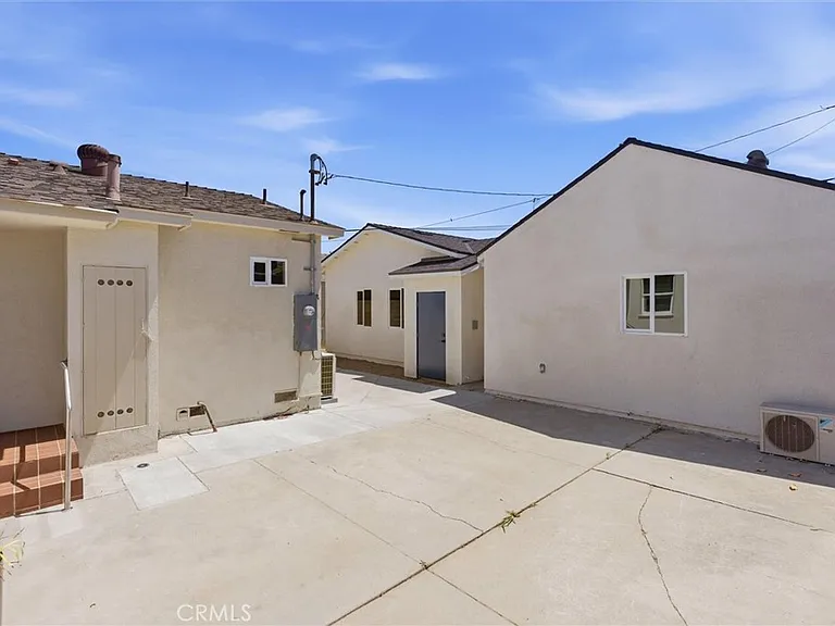 2151 Euclid Ave — Photo 23