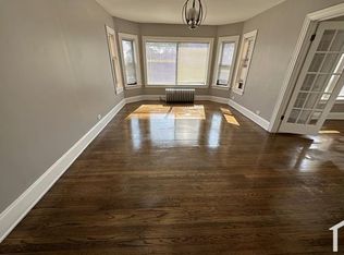 1305 W 82nd St APT 1, Chicago, IL 60620
