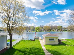 N29W27397 Peninsula Dr, Pewaukee, WI 53072