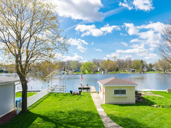 N29W27397 Peninsula DRIVE, Pewaukee, WI 53072