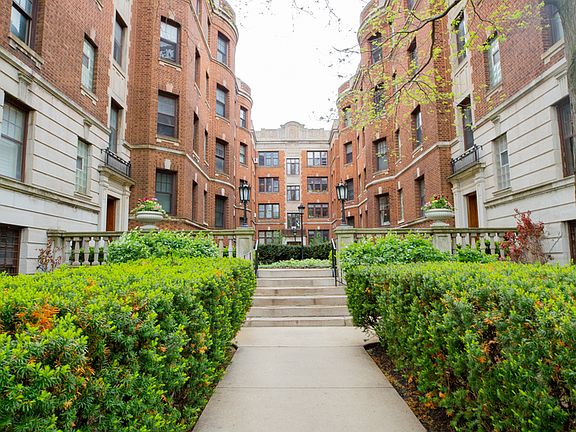 2nd image of 2330 N Lincoln Park W APT 1C