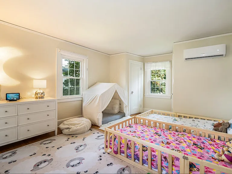 19 Hamilton Rd — Photo 13