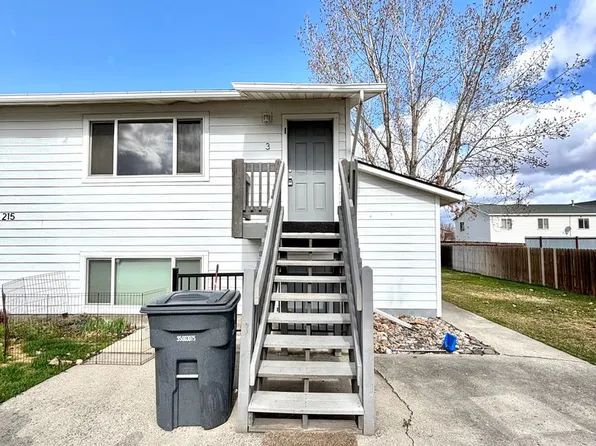 215 8th Street, 215 8th St APT 3, Belgrade, MT 59714
