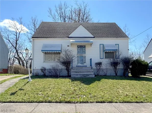 17006 Wayne Dr, Cleveland, OH 44128