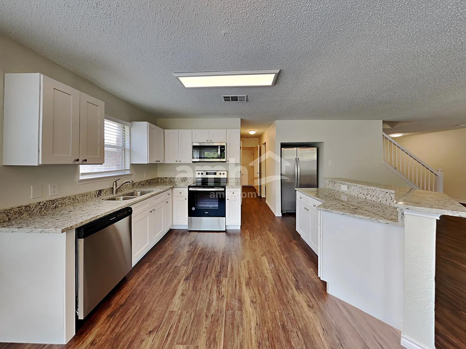 4 bed, 2.5 bath, 2645 sqft, $2,630 — Photo 3