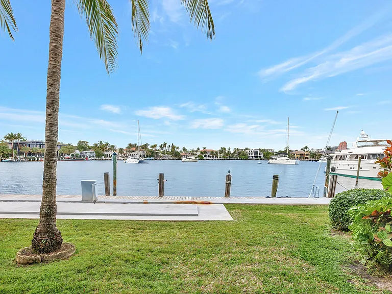 2727 Yacht Club Blvd #2A — Photo 47