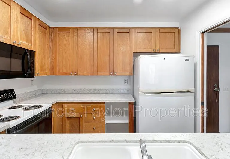 8840 Villa La Jolla Dr #211 — Photo 14