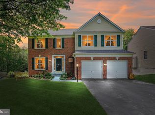 5949 Moonbeam Dr, Woodbridge, VA 22193
