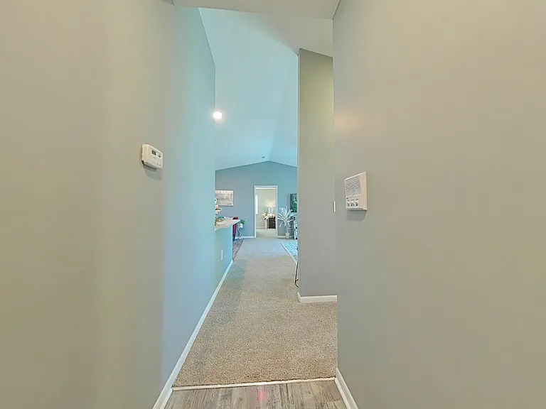 Island Club — Photo 29