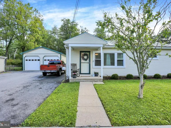 101 Main St, Shoemakersville, PA 19555