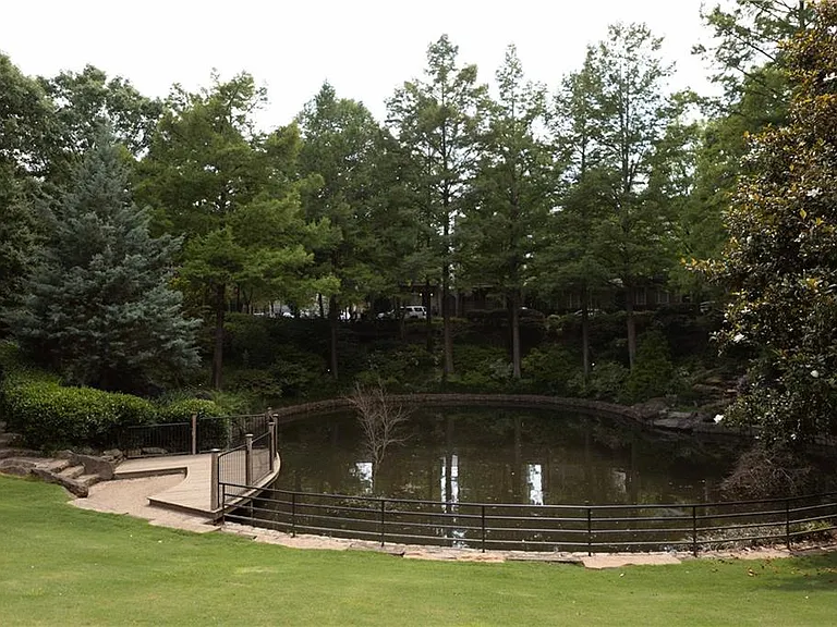 1146 Village Ct SE — Photo 41