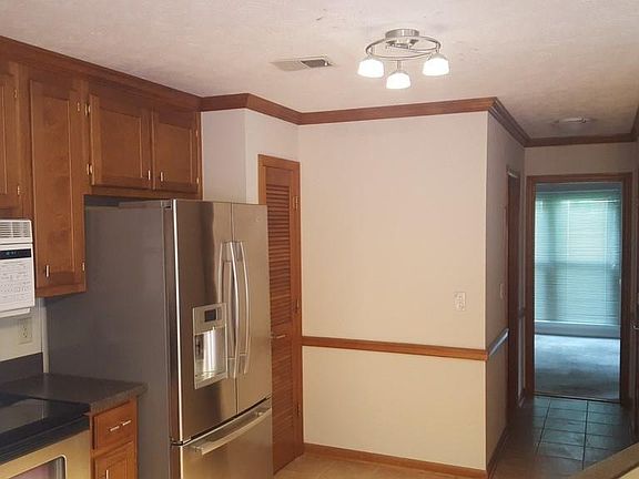 2nd image of 1106 Wynford Cmns SW