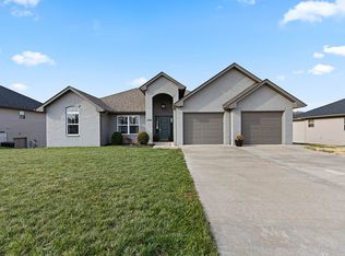 2118 Hampshire Dr, Jefferson City, MO 65109