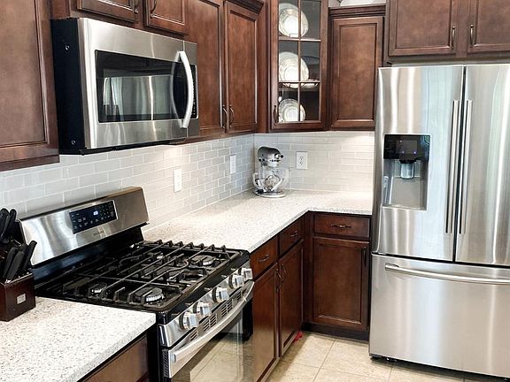 3rd image of 7040 Boardwalk Cir #101